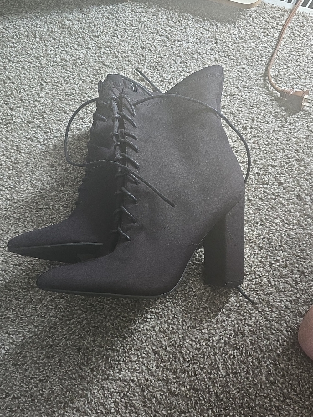 BAMBOO Black Lace-Up Pointed Toe Block Heel Ankle Boots